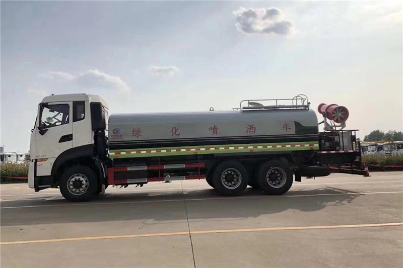 東風(fēng)天龍后八輪20噸噴霧車(chē)，國(guó)六綠化噴灑車(chē)